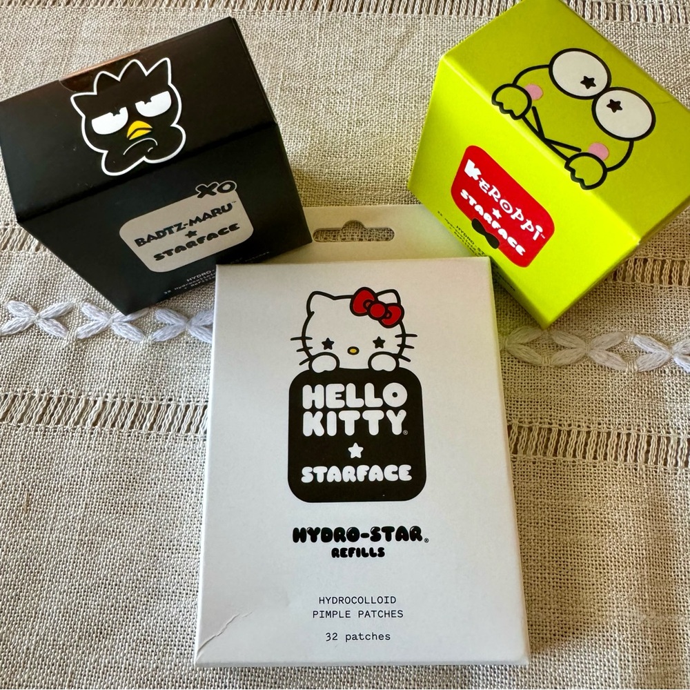 🦄LTD⭐️StarfacexHELLO KITTY/BADTZ-MARU KEROPPI~2 Compacts & 1 refill